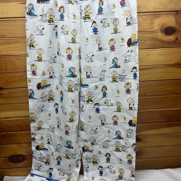 Peanut 2 piece pajamas size small - Picture 2 of 8